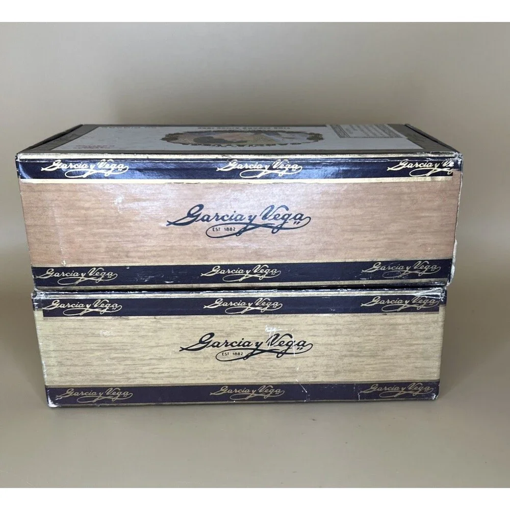 Lot of 2 Vintage La Flor De Garcia y Vega Senators Empty Cigar Boxes Tobacco 50